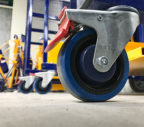Materials handling equipment fitted with high-resilience rubber M Series castors