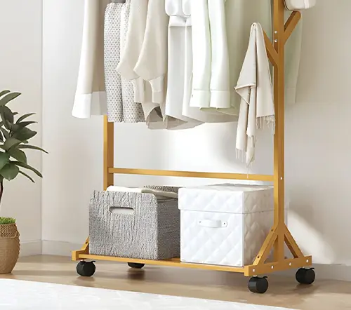 Twin series on a mobile clothes rack
